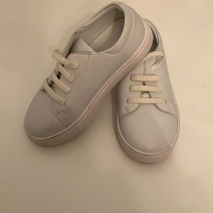 Like new boys white sneakers